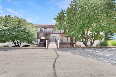 24 E Casa Del Rio Dr unit 689, Lake Ozark, MO 65049 - photo 2