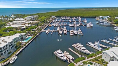 Dock HS-19