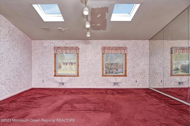 04-Living Room