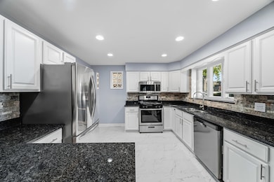 4024 W 106th St, Oak Lawn, IL 60453 - photo 7