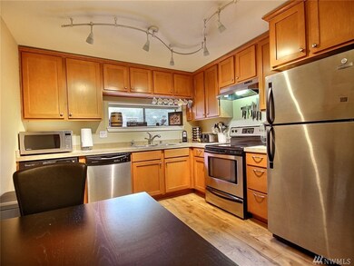 23405 16th Ave S unit C 103, Des Moines, WA 98198 - photo 6