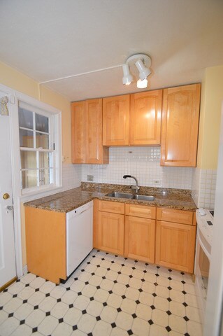 724 Suffolk Ave, Westchester, IL 60154 - photo 6