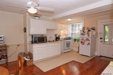 342 State St, Albany, NY 12210 - photo 4