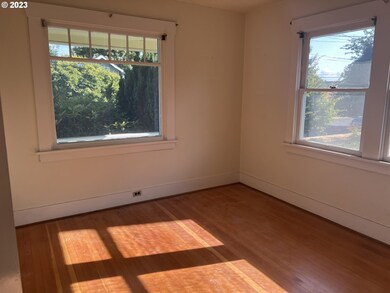 1634 N Schofield St, Portland, OR 97217 - photo 4