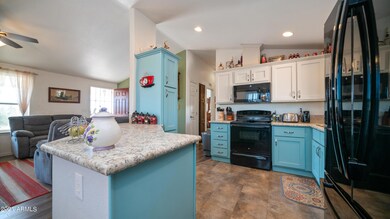 920 E 2nd Ave - 6