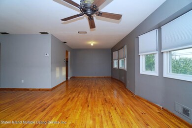 75 Cambridge Ave, Staten Island, NY 10314 - photo 6
