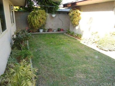 NICE GRASS AREA NOT TOO MUCH TO MAINTAIN BUT JUST 