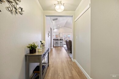 16404 N Golfview Ct, Nampa, ID 83687 - photo 5