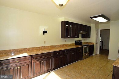 4 Manette St, Gaithersburg, MD 20878 - photo 7