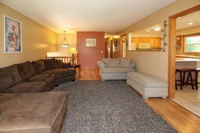 304 Rustic Ln, Algonquin, IL 60102 - photo 3