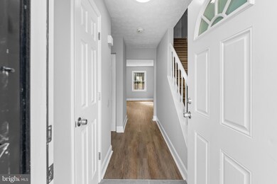 2334 Anvil Ln, Temple Hills, MD 20748 - photo 2