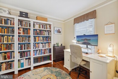 10917 Brewer House Rd, Rockville, MD 20852 - photo 4