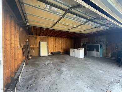 12900 Watterson Ave, Cleveland, OH 44105 - photo 5