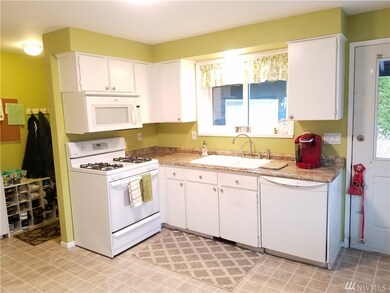 104 Jackson St, Nooksack, WA 98276 - photo 5