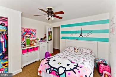 12827 W Hatton Rd, Newburg, MD 20664 - photo 6