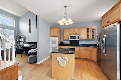 420 Wilshire Ln, Bolingbrook, IL 60440 - photo 7