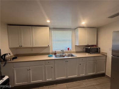 11401 Char Ann Dr unit 403, Fort Myers, FL 33908 - photo 6