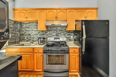 5-7 Everett Ave unit 5-2, Dorchester, MA 02125 - photo 3