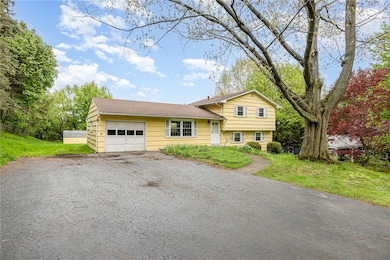 DRIVEWAY WITH TURN AROUND