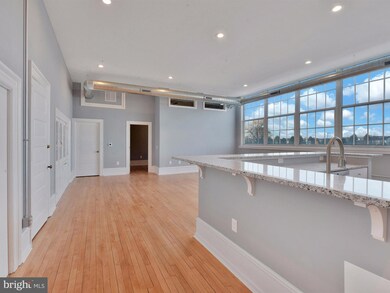 20 W Market St unit APARTMENT 3, Palmyra, PA 17078 - photo 5