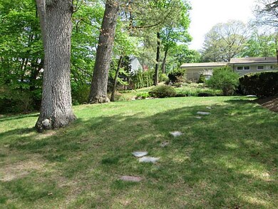 100 Cumberland Rd, Warwick, RI 02886 - photo 2
