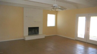 Family Room 1