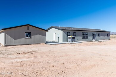 25141 N Mitchell Ln, Paulden, AZ 86334 - photo 5