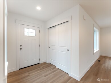 2354 S Skyline Ln, East Wenatchee, WA 98802 - photo 3