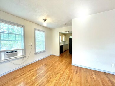 1127 Walling St unit 3, Houston, TX 77009 - photo 7