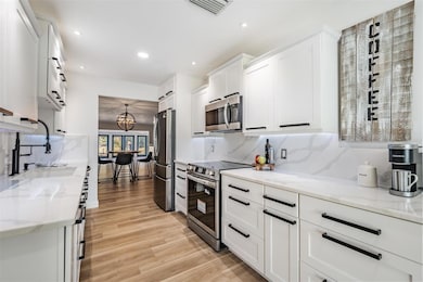 127 Boca Ciega Point Blvd N, Saint Petersburg, FL 33708 - photo 3