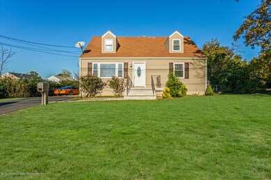 339 Plainfield Ave Edison NJ-large-002-0