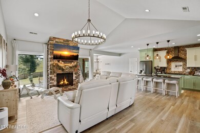 336 Illinois Ave - Seymour-5