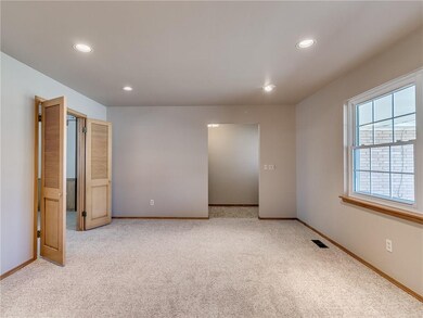 4044 NW 60th St, Oklahoma City, OK 73112 - photo 6