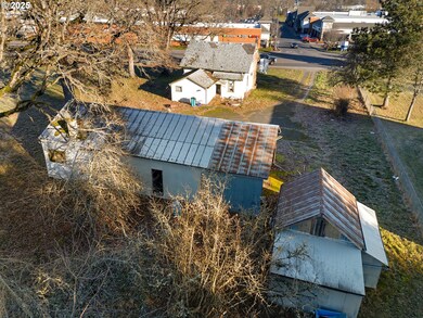 1522 W Main St, Molalla, OR 97038 - photo 7