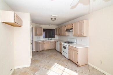 7854 Yellow Pine Dr, Houston, TX 77040 - photo 4