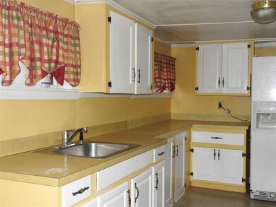 98 Fisk Rd, Concord, NH 03301 - photo 5