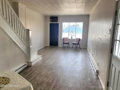 Living Room/Dining Combo