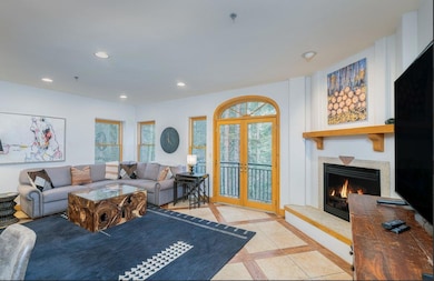 Living room (1)