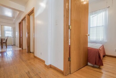 3030 N Allen Ave, Chicago, IL 60618 - photo 7