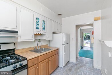 726 Edmondson Ave, Baltimore, MD 21201 - photo 3