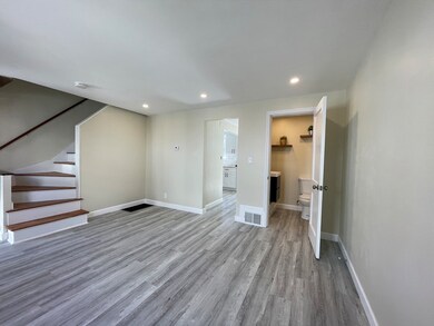 27 Keyes St, Quincy, MA 02169 - photo 2