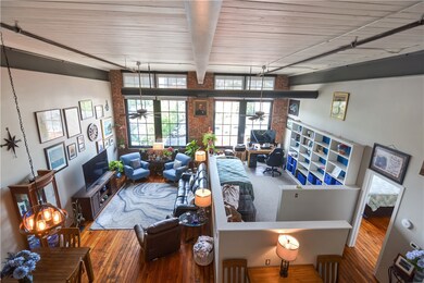 685 Social St unit 306, Woonsocket, RI 02895 - photo 3