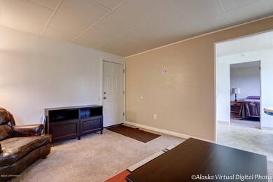 2506 Forget-Me-not Ln unit 8, Anchorage, AK 99508 - photo 5