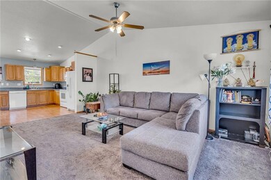 11 E Diehl Ave, Des Moines, IA 50315 - photo 4