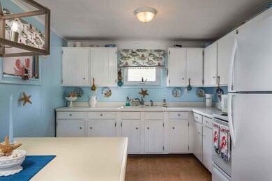 101 Cycad Ave, York, ME 03909 - photo 5