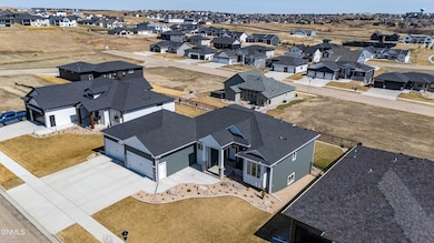 4019 Cogburn Rd, Bismarck, ND 58503 - photo 6