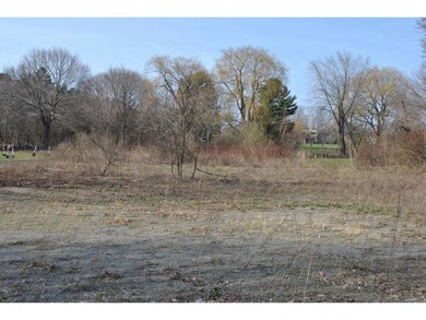 996 Maplewood Ave, Portsmouth, NH 03801 - photo 3