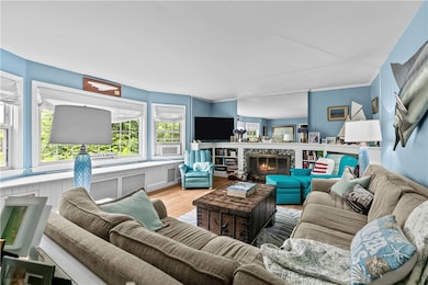 2 Cliff Ave, Newport, RI 02840 - photo 6