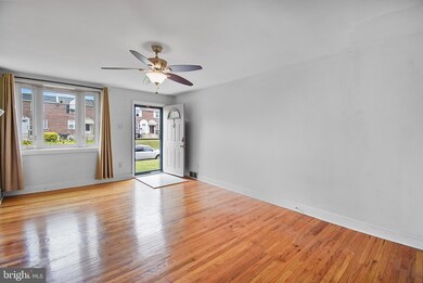 672 Rively Ave, Glenolden, PA 19036 - photo 3