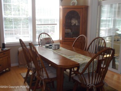 771 Pinecrest Dr, Pocono Pines, PA 18350 - photo 4